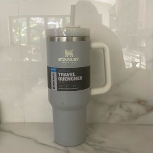 Stanley adventure travel quencher 40 oz in granite